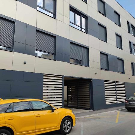 Apartman Waldy Ösek Dış mekan fotoğraf