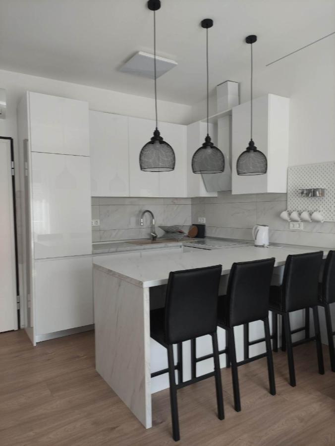 Apartman Waldy Ösek Dış mekan fotoğraf